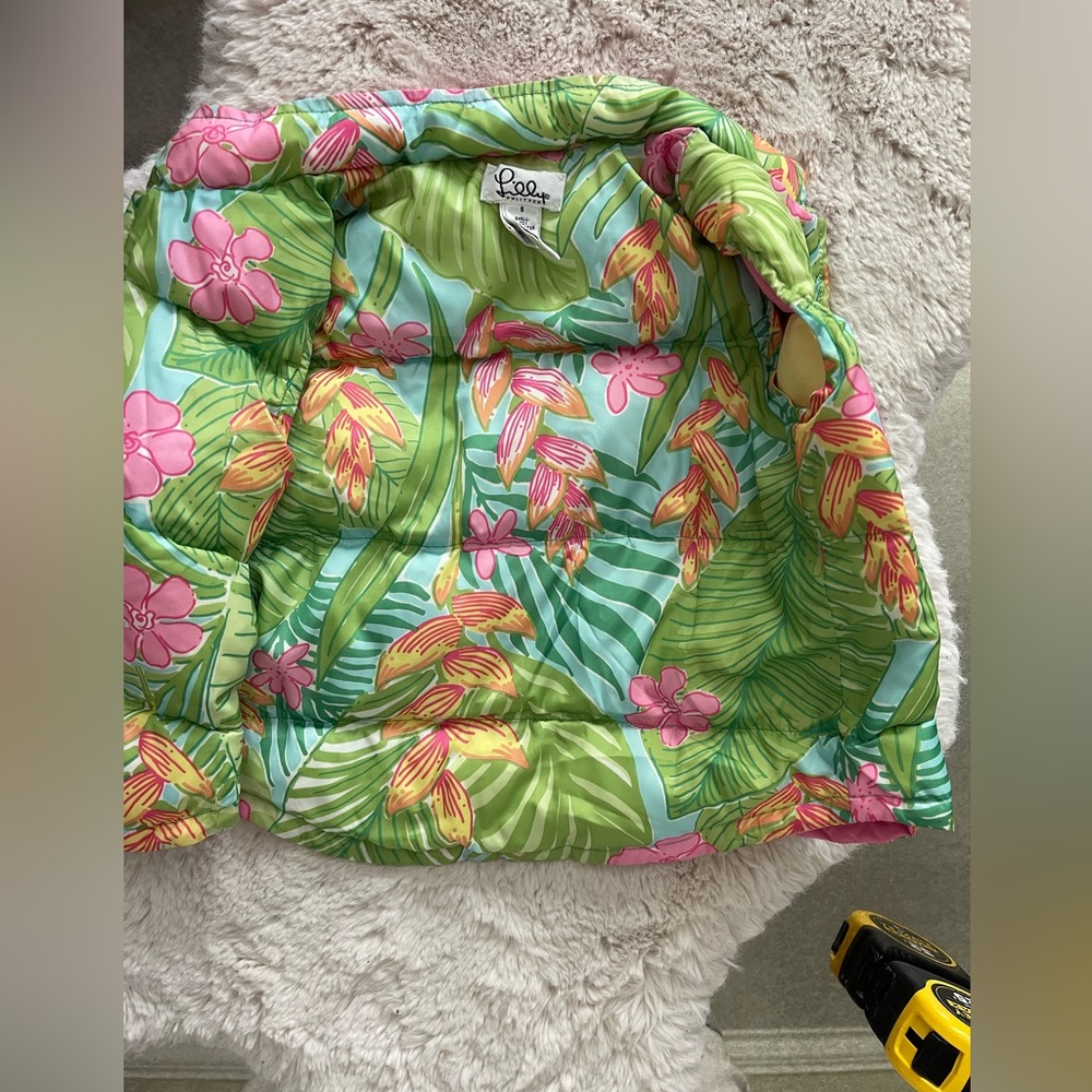 Lilly Pulitzer Kids down vest - Picture 2 of 5